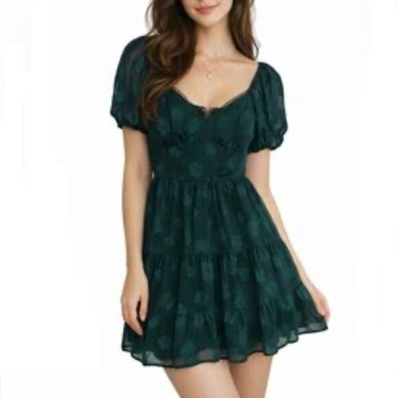 Trixxi Dresses & Skirts - Trixxi green floral mini dress puff sleeve feminine tiered fit & flare size xs